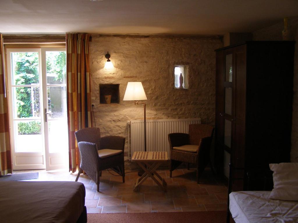 Charme Hotel La Dominotte Demigny Номер фото