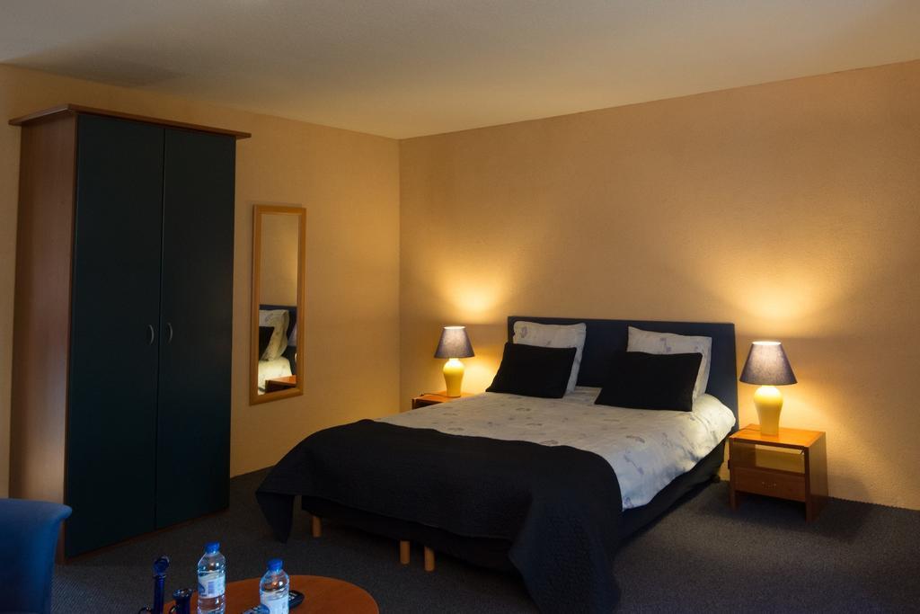 Charme Hotel La Dominotte Demigny Номер фото