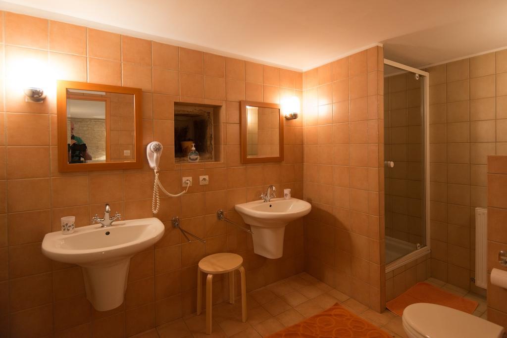 Charme Hotel La Dominotte Demigny Номер фото