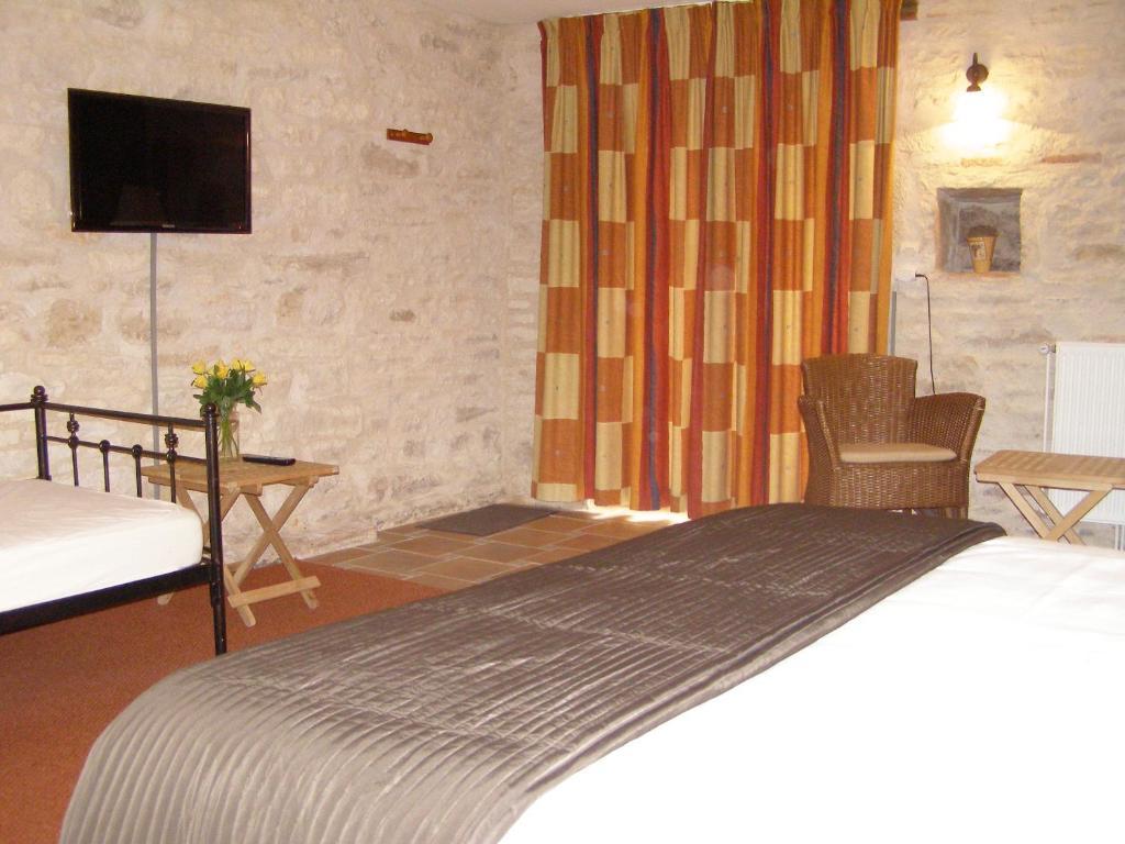 Charme Hotel La Dominotte Demigny Номер фото
